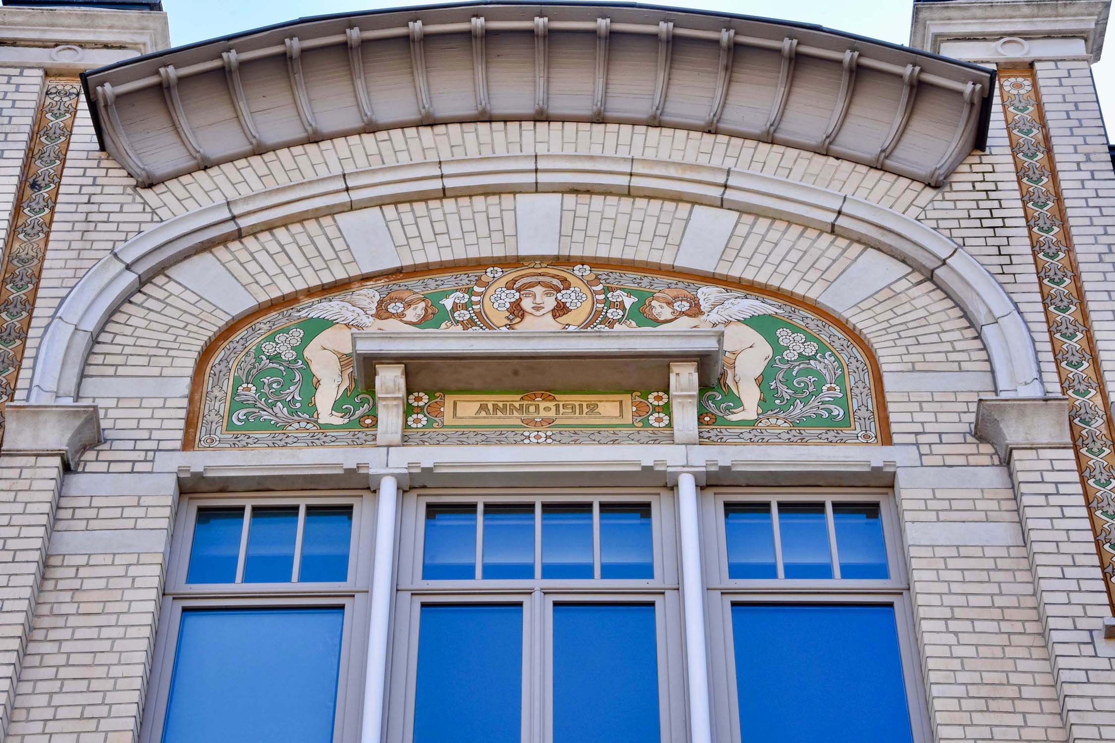 Art Nouveau-Classic House