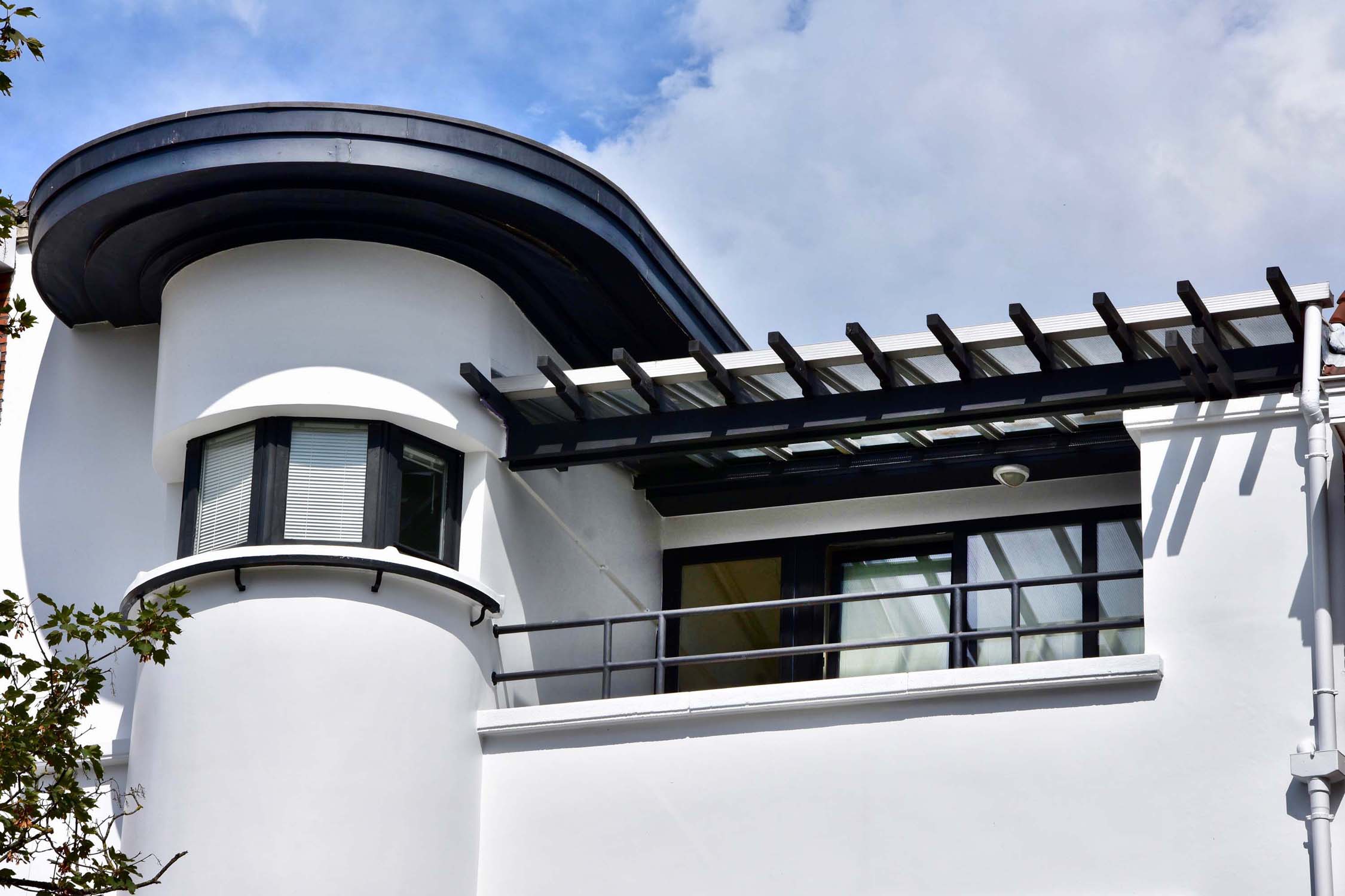 Streamline style residential house