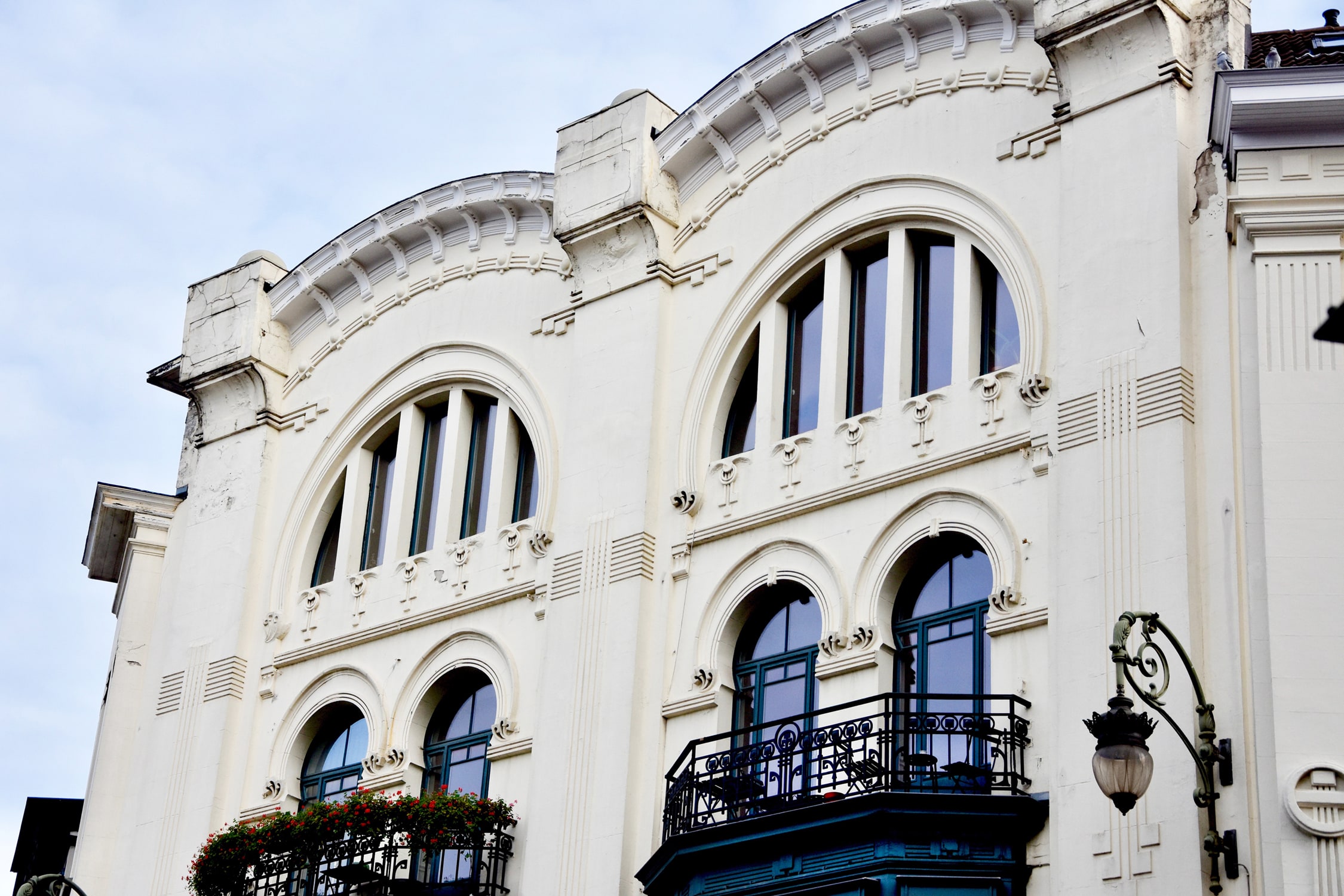 Twin Art Nouveau building - Donckerwolcke