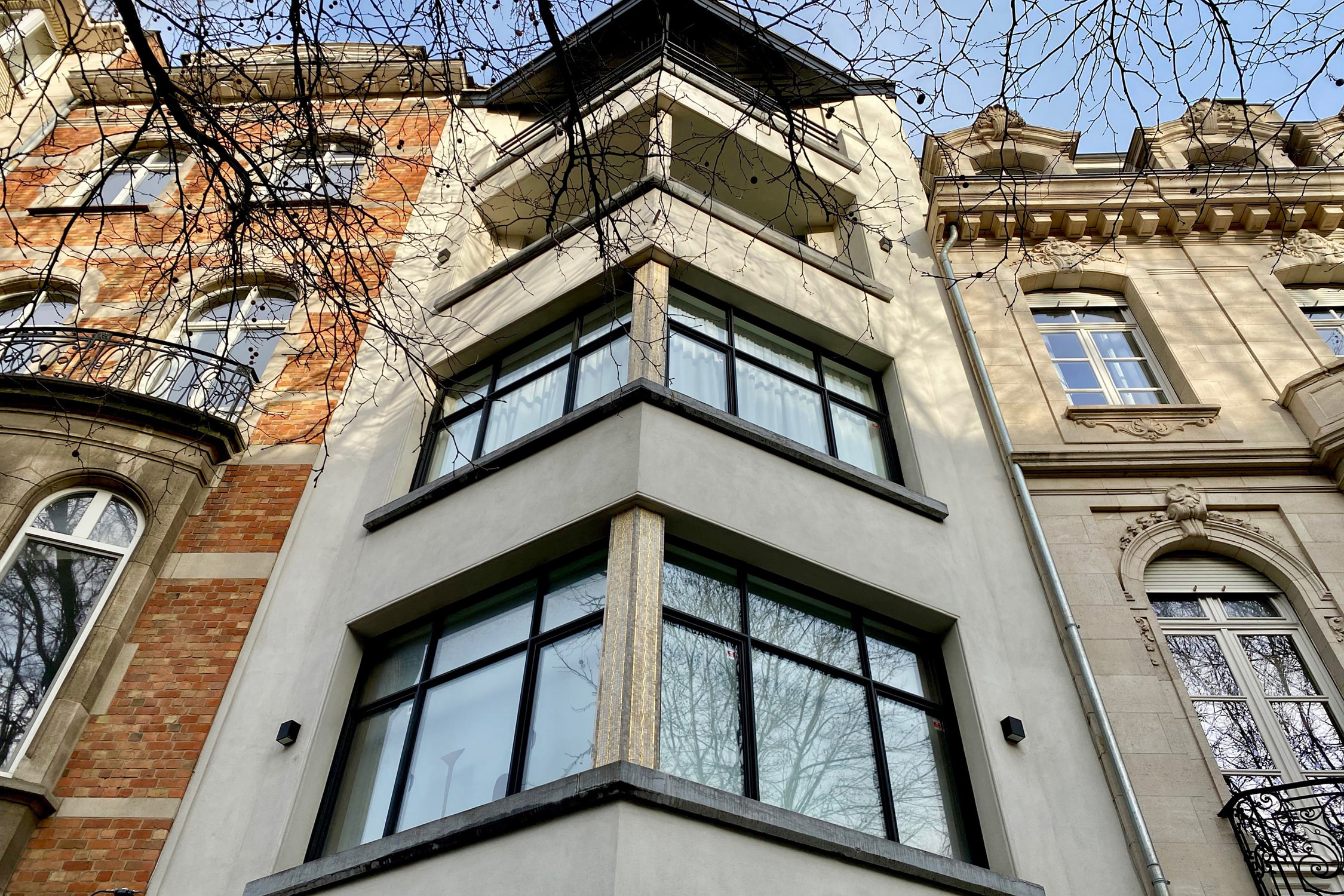 Art Deco-Modernist House