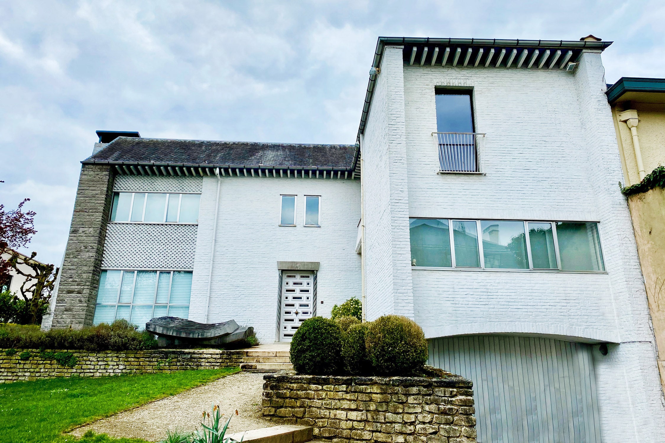 Personal villa of architect Jean E. Dumont 