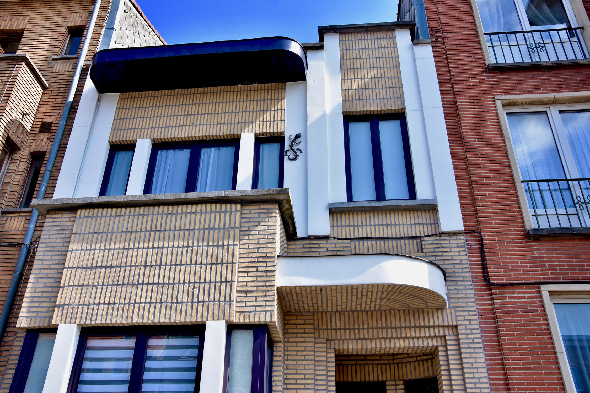Modernist single family home