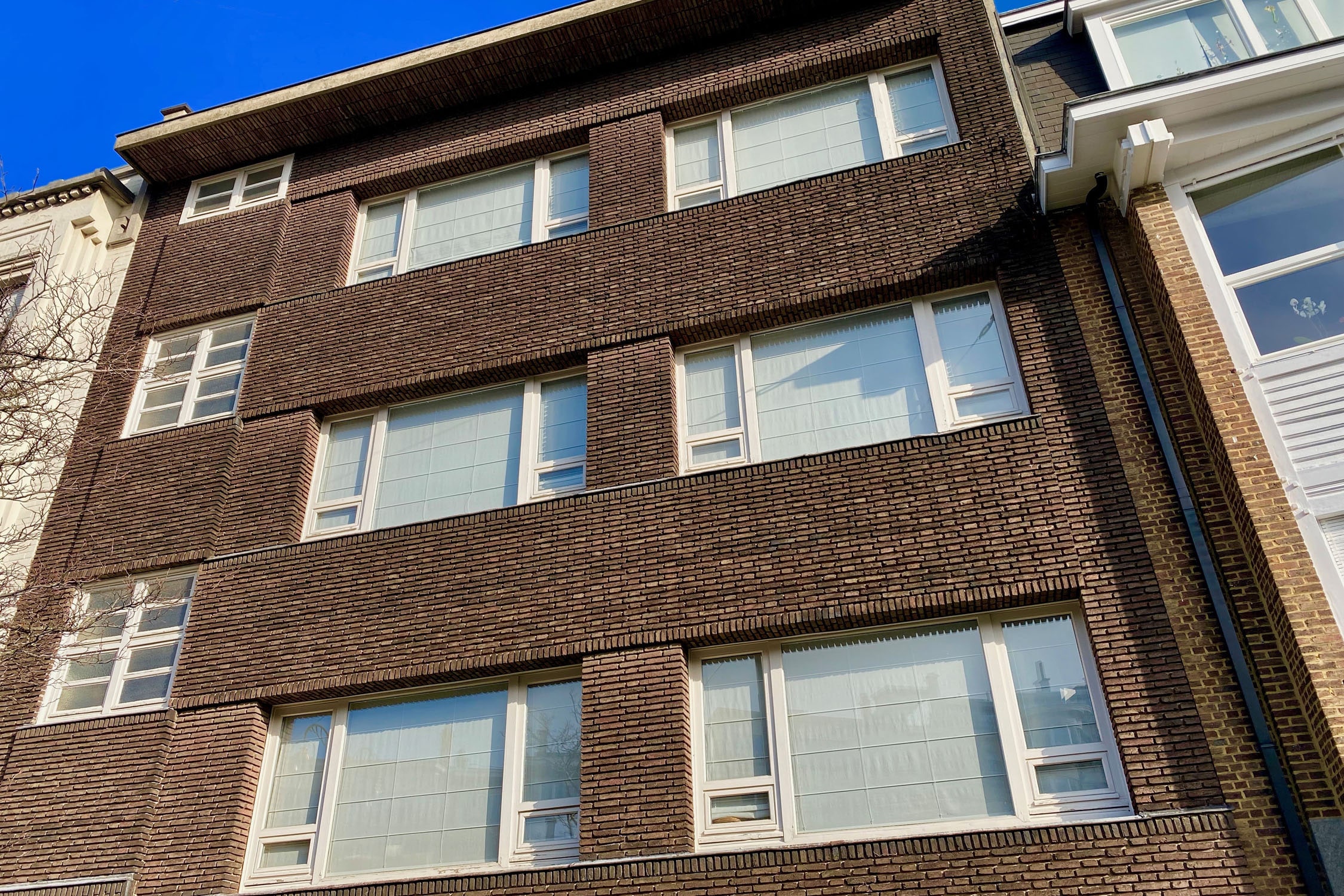 Apartment building